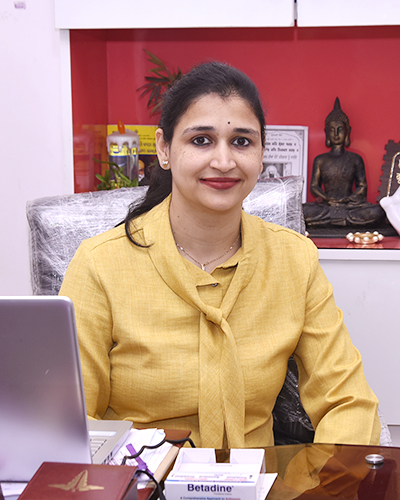 Dr-Nitin-Saini-parveen-saini